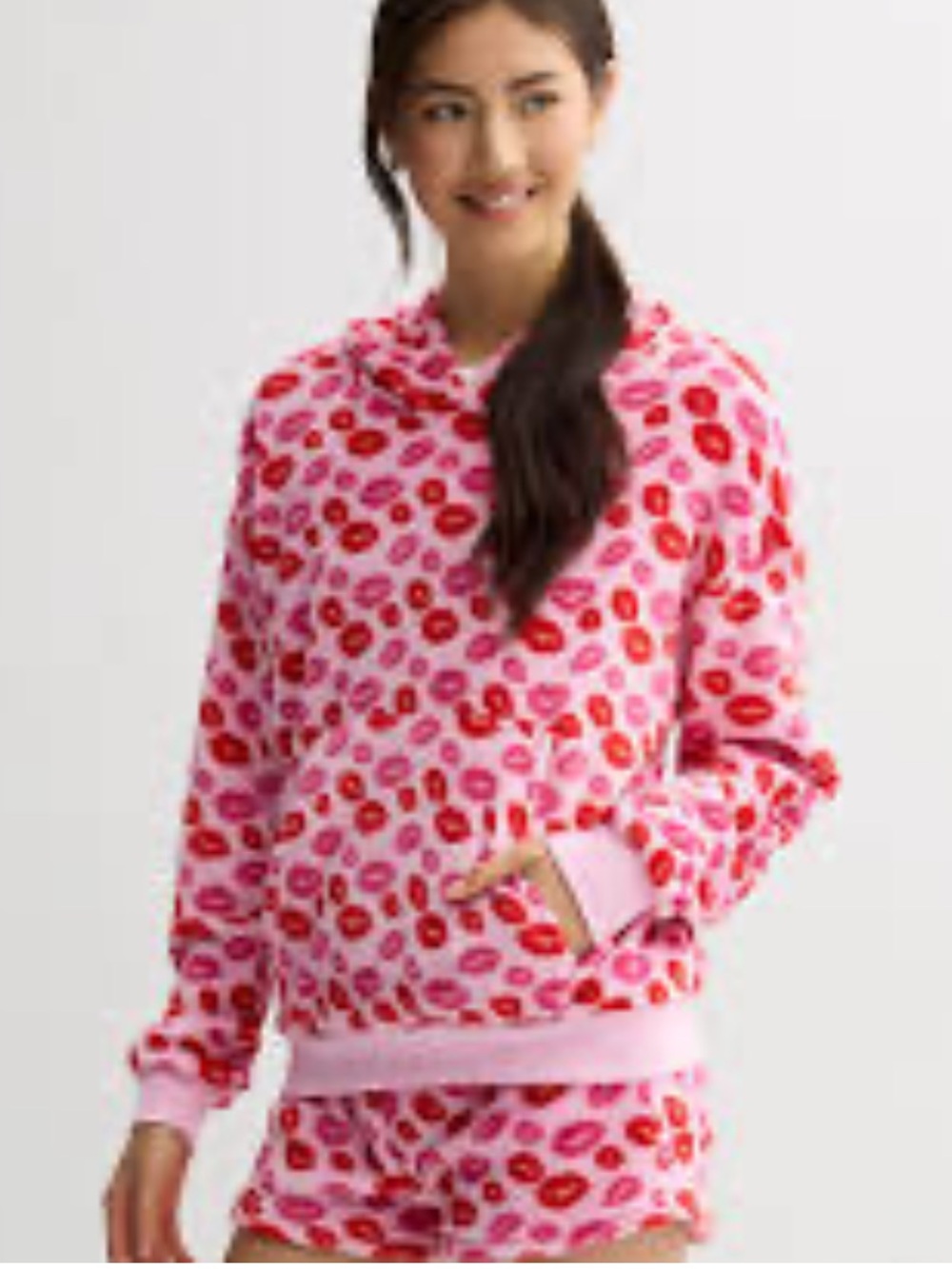 Pink Lip Print Hooded Pullover Hoodie, Juniors XS